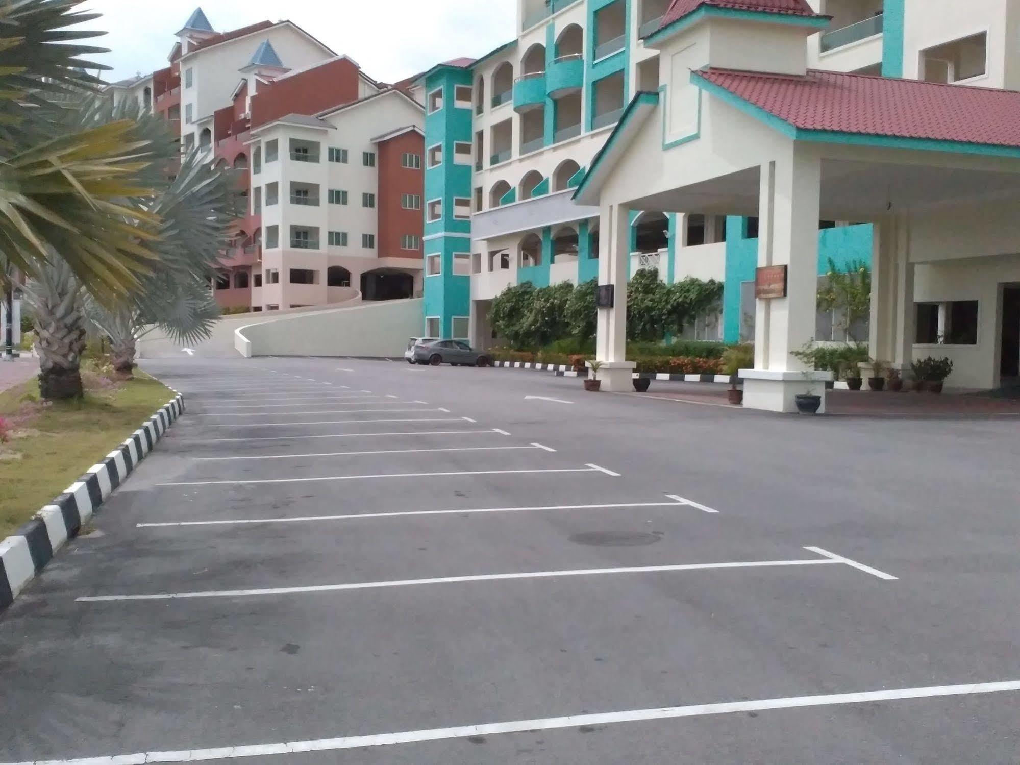 Apartment @ Marina Island Pekan Pangkor Eksteriør billede